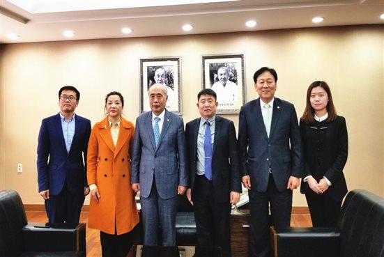 清州大学校长见面会合影